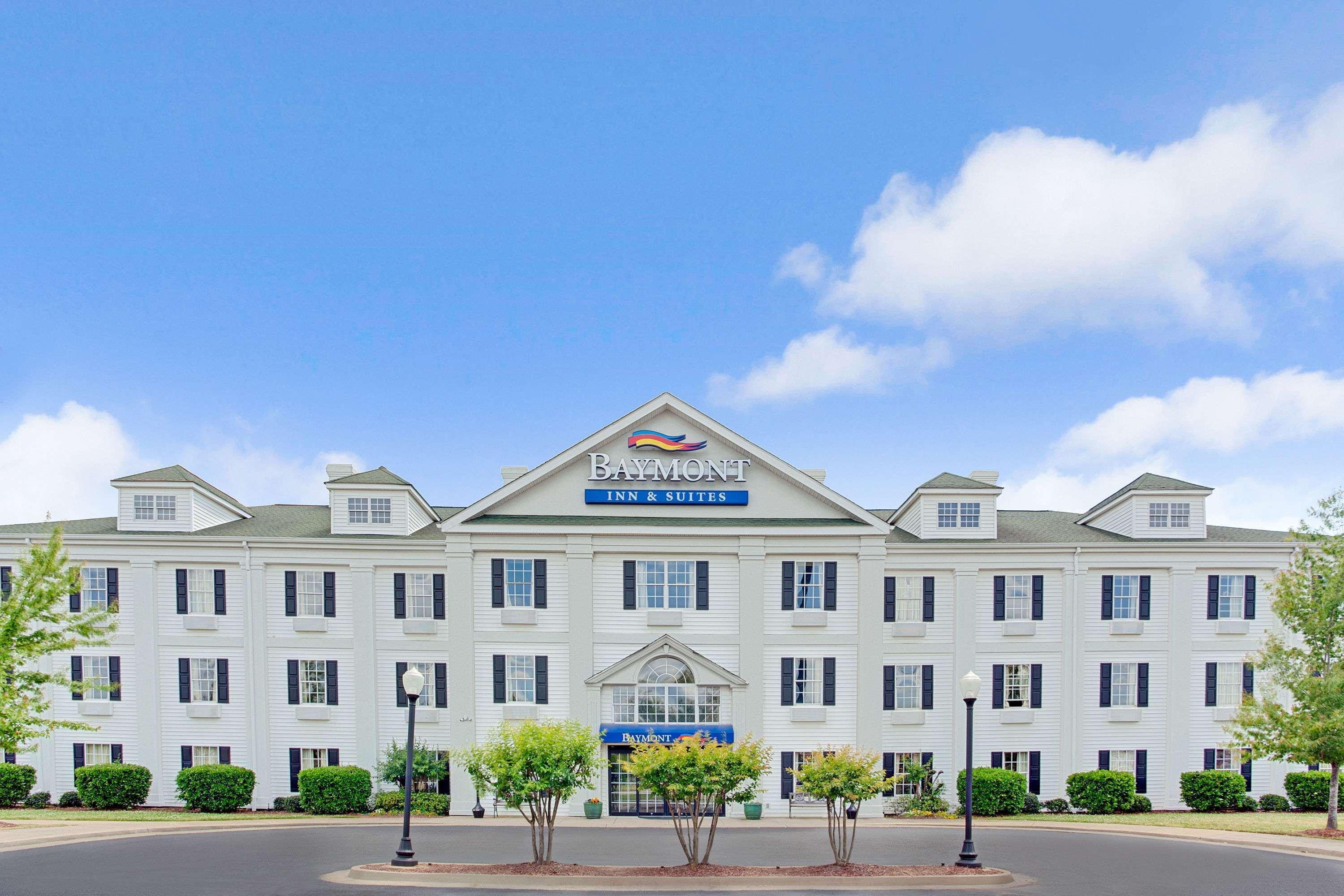 Baymont By Wyndham Pearl Hotel Ngoại thất bức ảnh