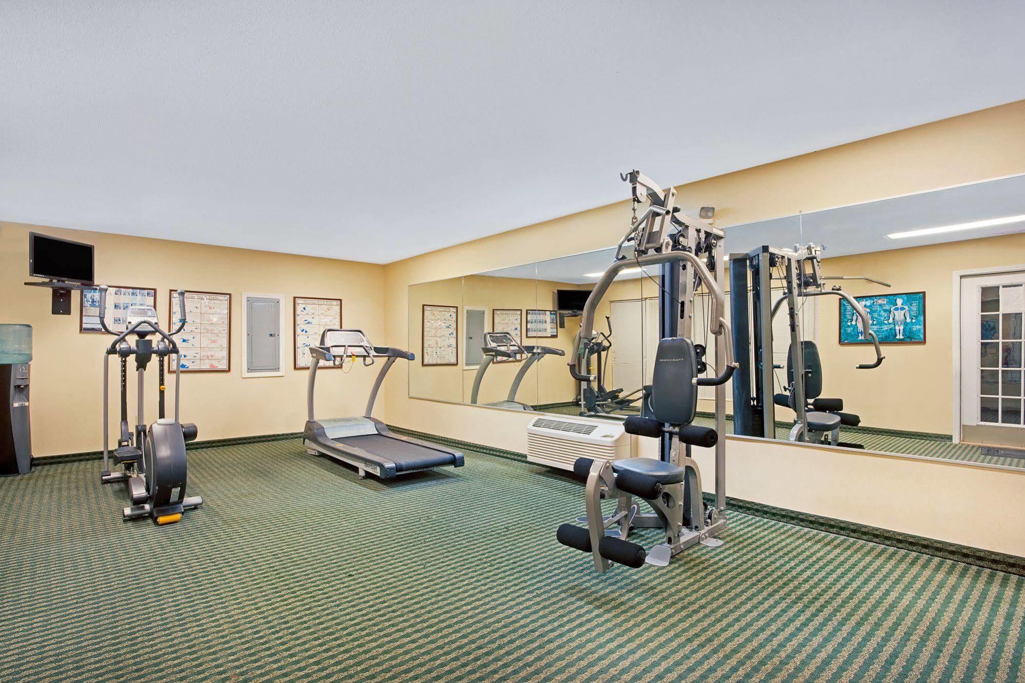 Baymont By Wyndham Pearl Hotel Ngoại thất bức ảnh